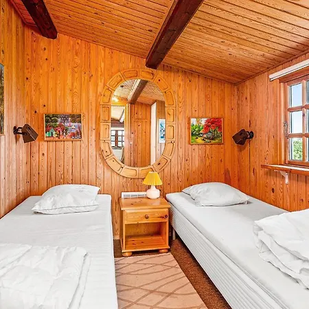 Feriehus Stunning In W/ Wifi And 3 Bedrooms Sjolund