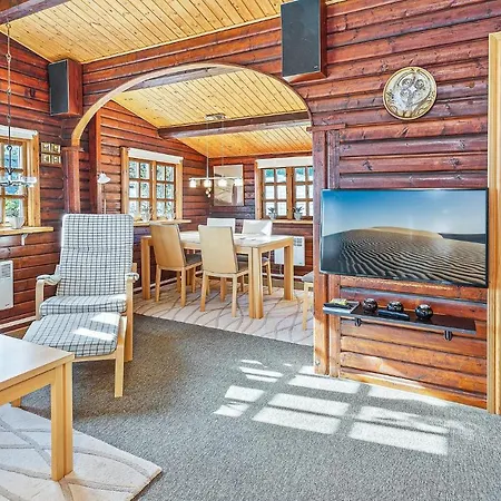 Stunning In W/ Wifi And 3 Bedrooms Feriehus